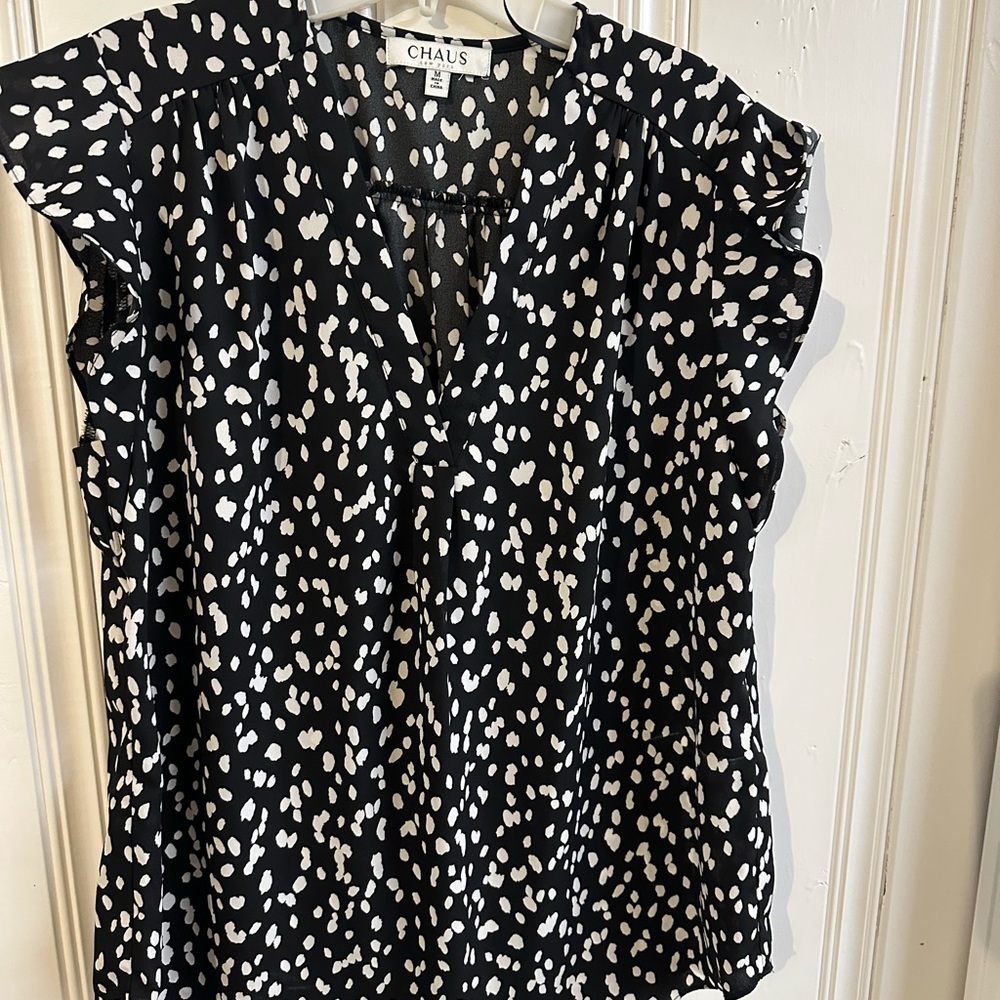 Chaus Black and White Ruffled Cap Sleeve Blouse